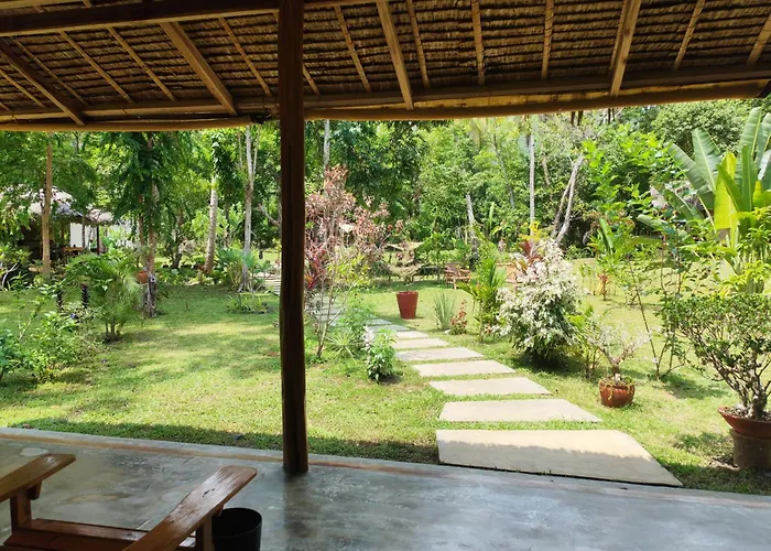 Payapa Garden Nagtabon Beach